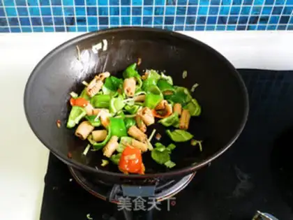 Make Pepper squid dry step 7