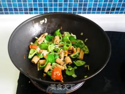 Make Pepper squid dry step 8