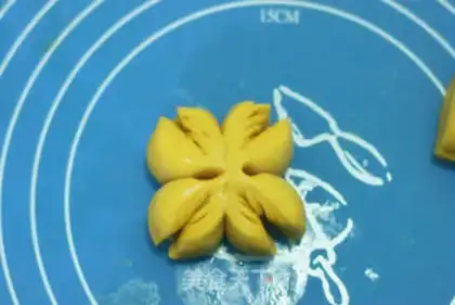 Make Pumpkin roll step 8