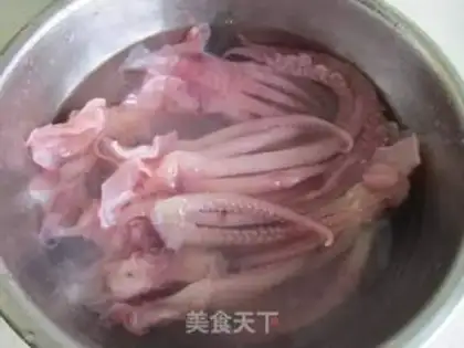 Make Spicy squid step 1