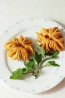 Make Pumpkin roll step 12