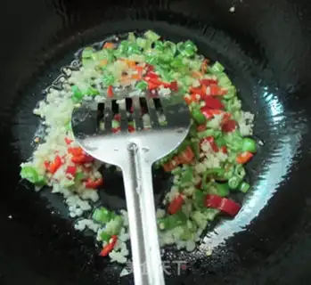 Make Garlic hand tore cheese step 6