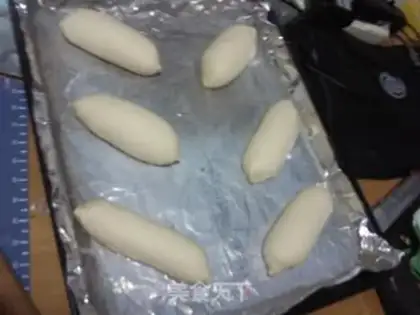 Make Meat-sun salad buns step 3