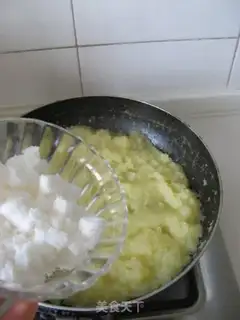 Make Pineapple pie step 4
