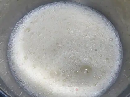 Make A waterless honey cake step 1