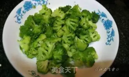 Make Fried broccoli step 0