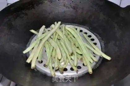 Make Peas pie step 6