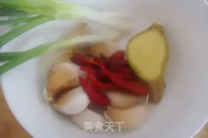 Make Little fish head tofu step 1