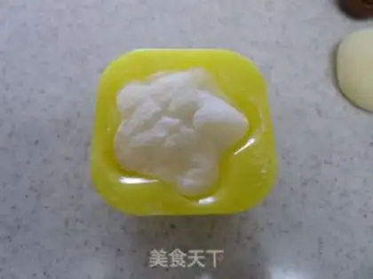 Make Ice mooncake step 7