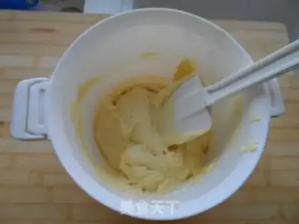 Make A milky sacrificial pound cake step 8