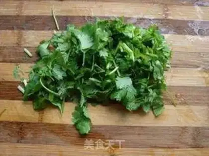 Make Spicy sauerkraut step 1