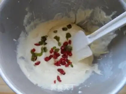 Make A milky sacrificial pound cake step 11