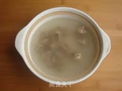Make Curry beef fan soup step 4
