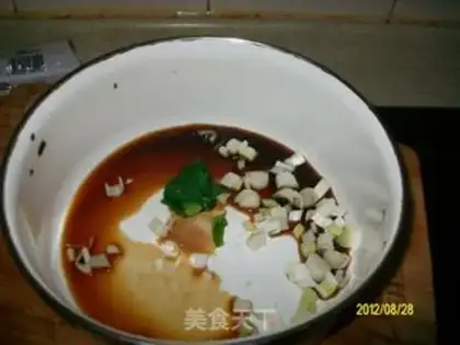 Make Double egg onion oil noodles step 5