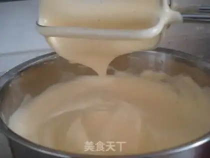 Make French honey sponge cake step 2