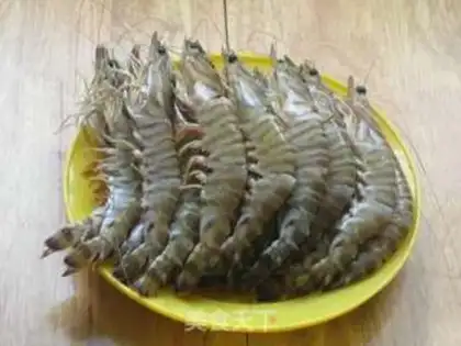 Make Onion shrimp step 0