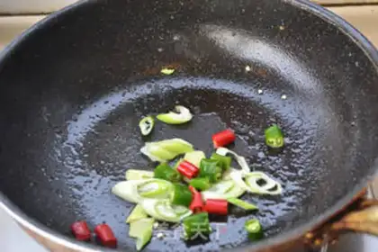 Make Hot chicken wings step 8