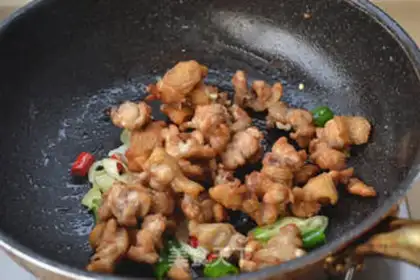 Make Hot chicken wings step 9