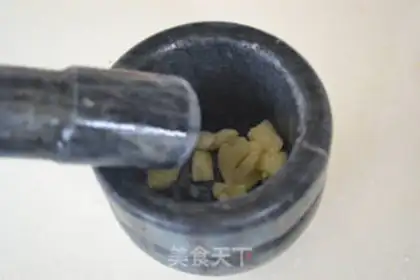 Make Smoky eggs step 1