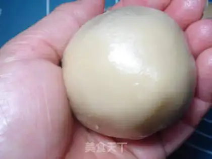 Make A broad white Lotus yolk cake step 10