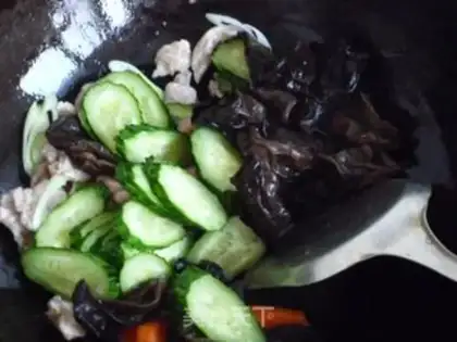 Make Mushu meat step 7