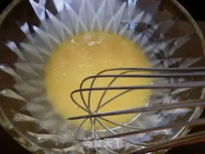 Make Strawberry chocolate cake step 2