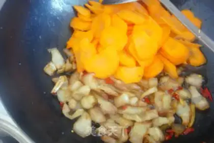 Make Garlic carrots step 5