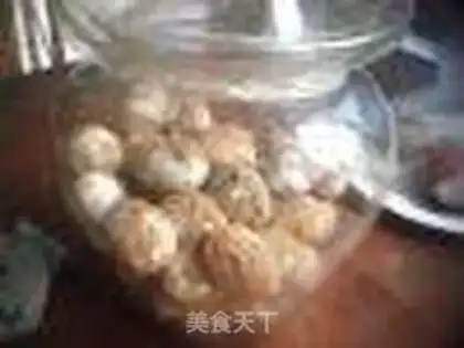 Make Five salted eggs step 3