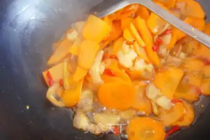 Make Garlic carrots step 6