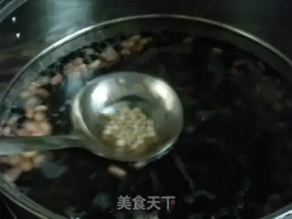 Make Black bean rice lily soup step 8