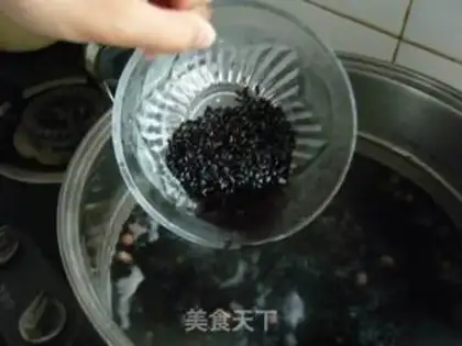 Make Black bean rice lily soup step 9