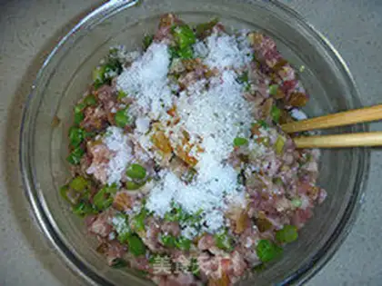 Make Pork bean pie step 5