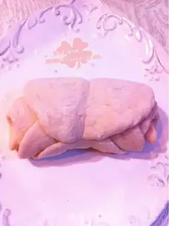 Make Rose-type buns step 9
