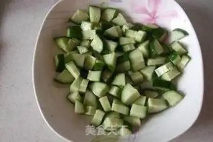 Make cucumber chicken step 3