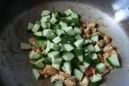 Make cucumber chicken step 8