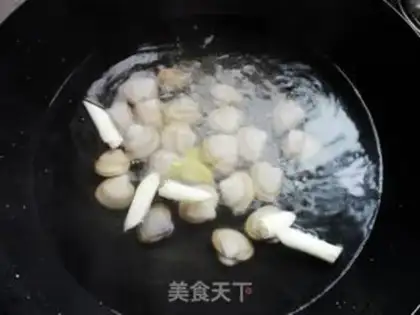 Make Cracking eggs step 4