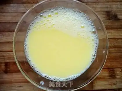 Make Cracking eggs step 6