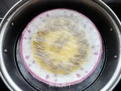 Make Cracking eggs step 10