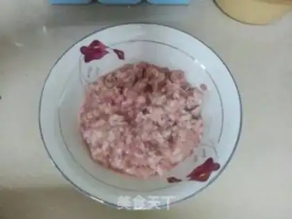 Make Frozen meat buns step 2