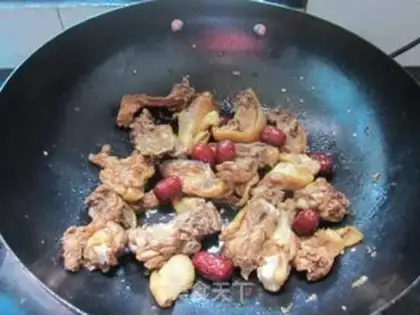 Make "Red-tree sweet chicken." step 8