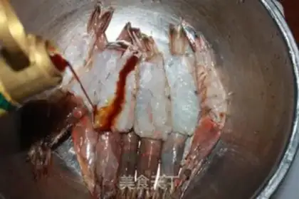 Make Garlic roasted shrimp step 4