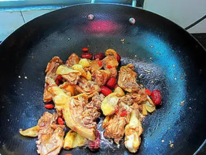Make "Red-tree sweet chicken." step 10
