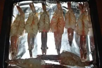 Make Garlic roasted shrimp step 7