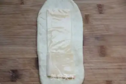 Make Bacon cheese rolls step 4