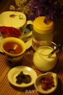 Make Honey Rose Milk Tea step 0