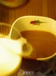 Make Honey Rose Milk Tea step 4