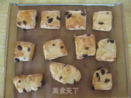 Make raisin scon step 11