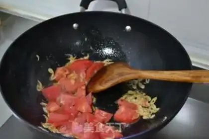 Make Tomato shrimp omelet soup step 2