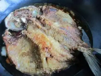 Make Dry-burned carp step 9
