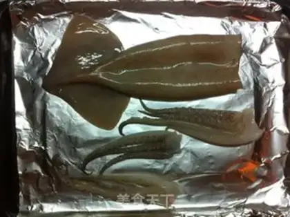 Make Roasted squid mud salad step 2